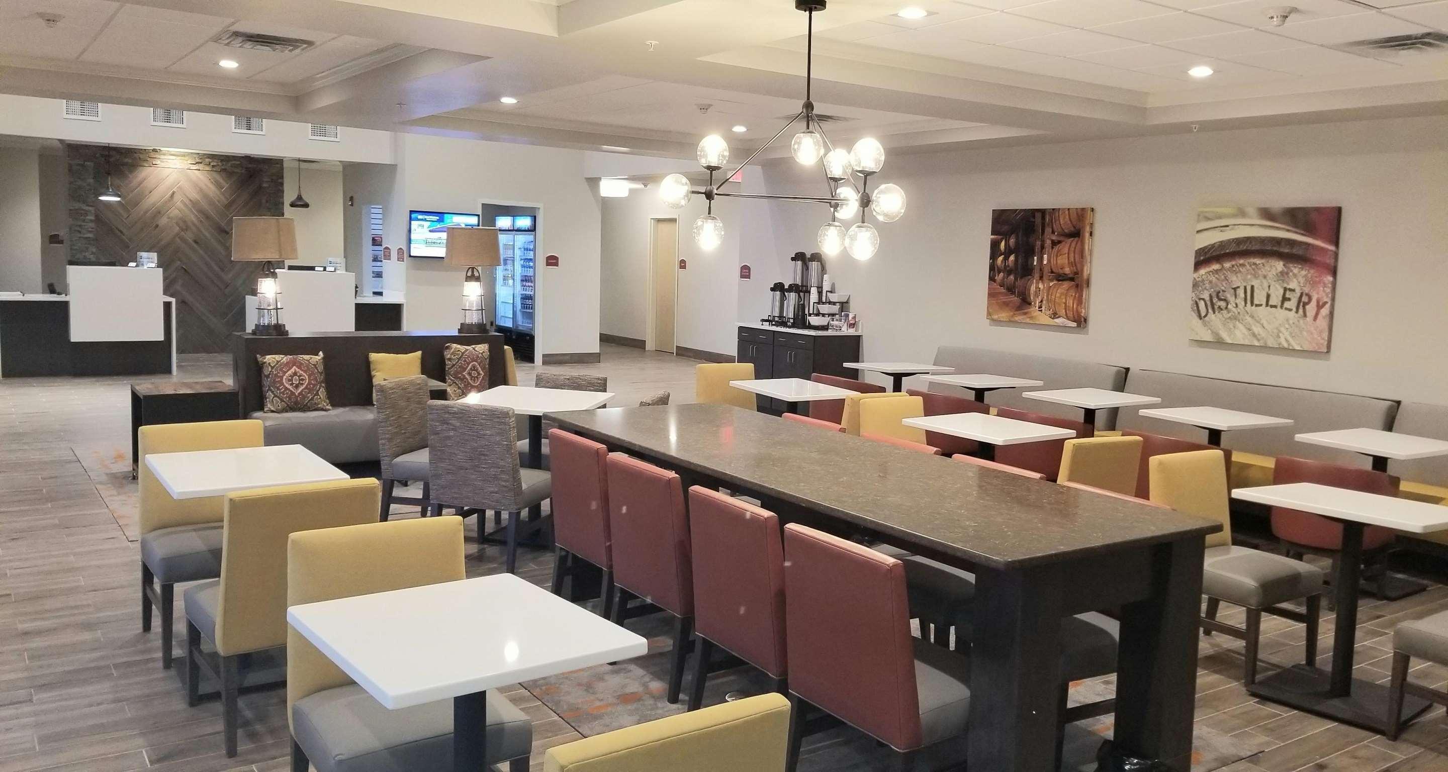 Best Western Plus Elizabethtown Inn & Suites Bagian luar foto